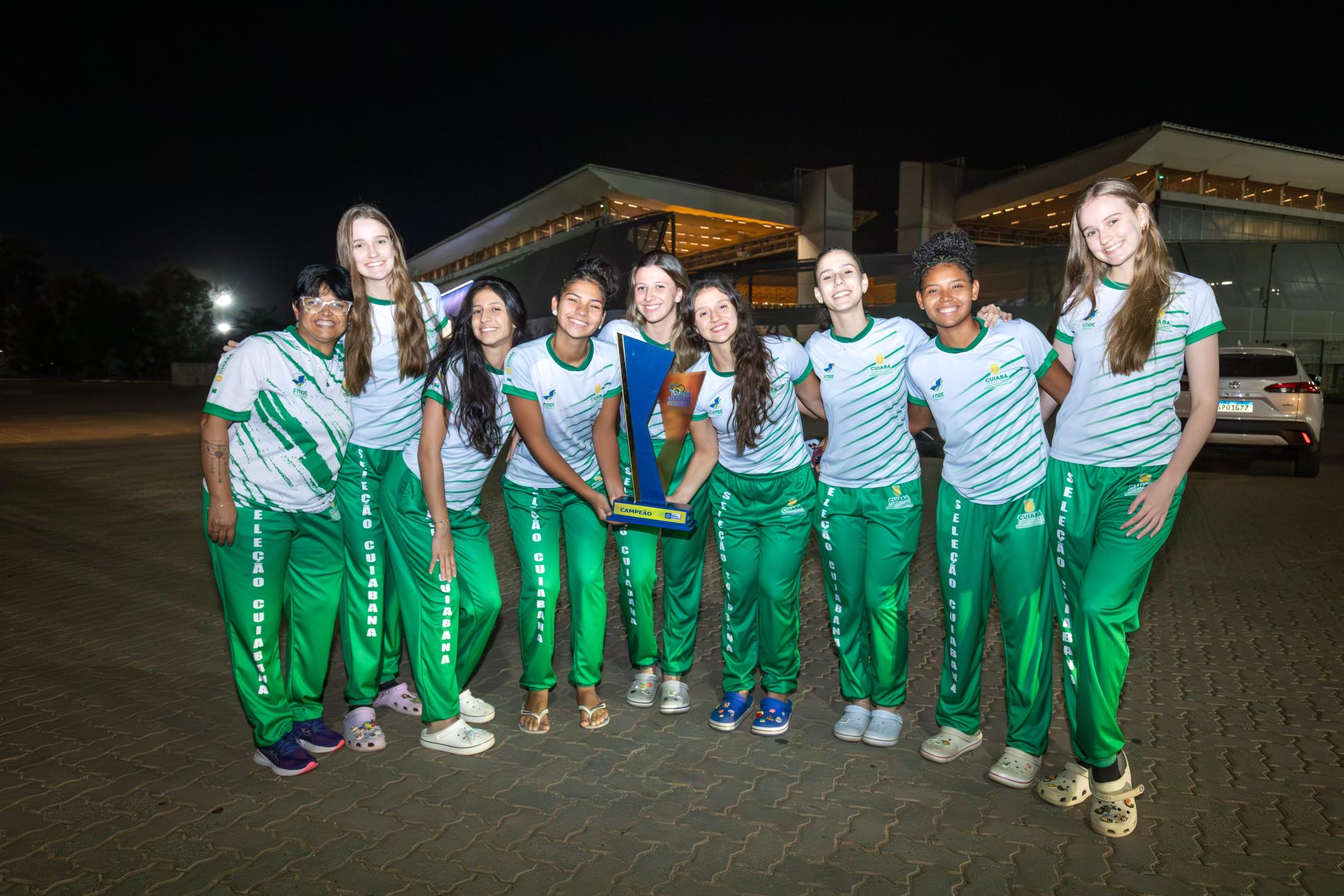 Equipe de vôlei de Cuiabá vence etapa estadual dos jogos escolares