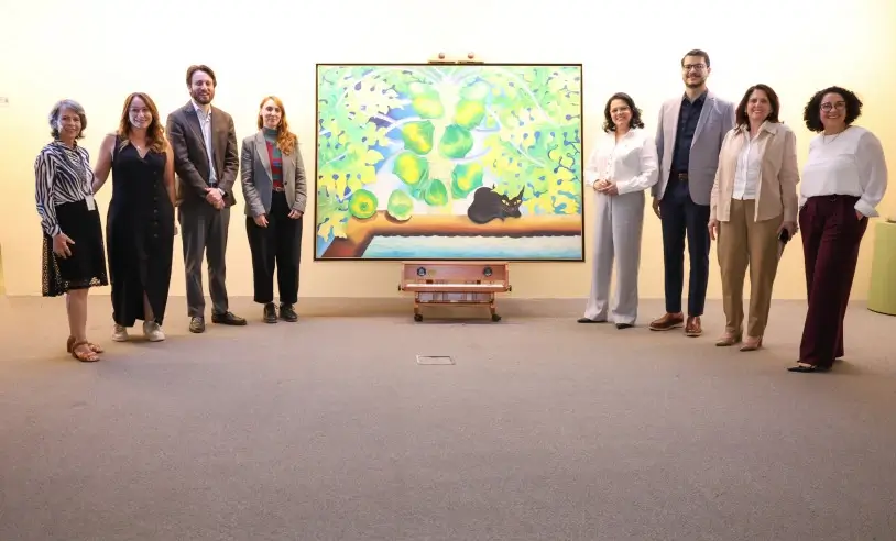 Sebrae/MT doa obra de Gervane de Paula ao Museu Nacional da República
