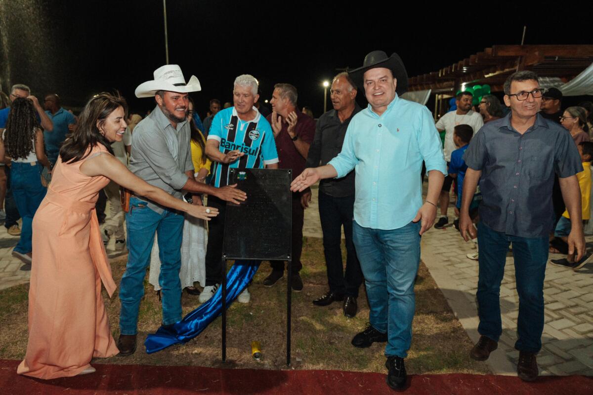 Deputado Max Russi inaugura Praça João Rossi em Jauru com recursos de emendas parlamentares