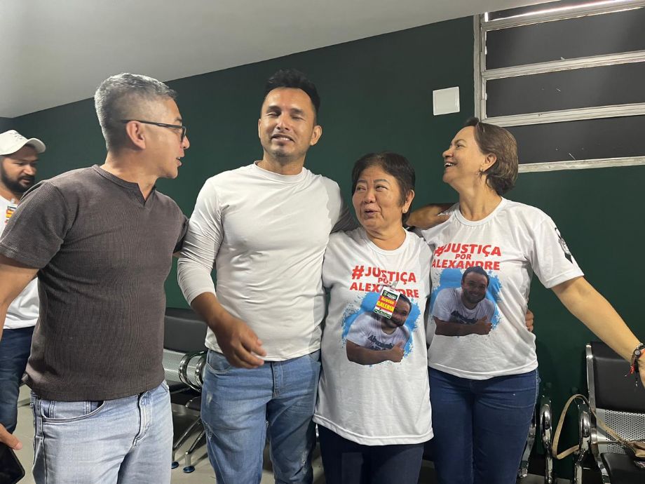 Mãe e amigos de Miyagawa comemoram cassação de Paccola: alívio e justiça