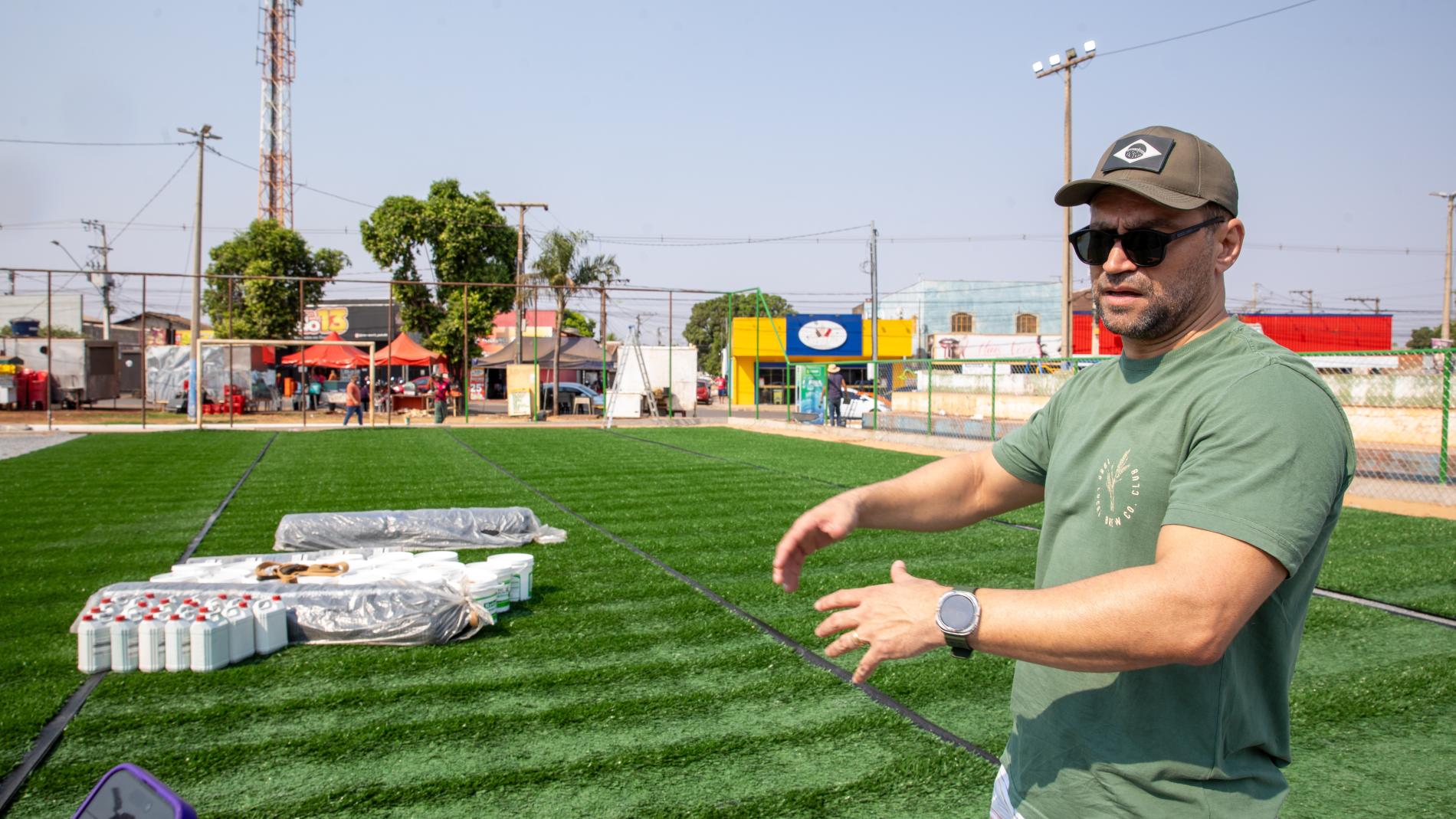 Secretário de Esportes realiza visita técnica em obras do espaço esportivo do Pedra 90