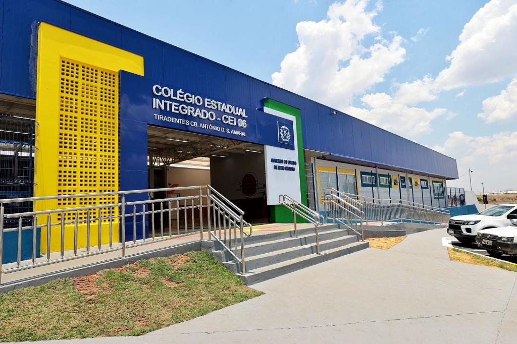 Governo de MT beneficia mais de 2,8 mil estudantes com entrega de escolas em Sorriso