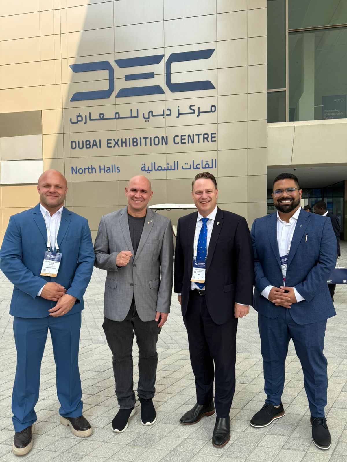 Prefeito fortalece laços com empresários dos Emirados Árabes em visita a Dubai