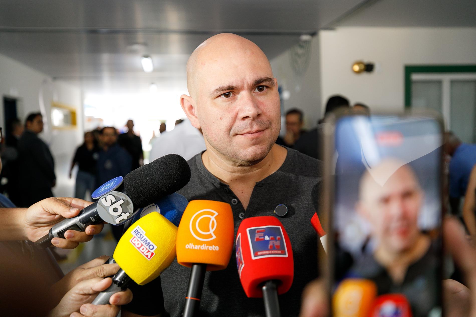 Prefeito viaja para Brasília e dialoga com bancada sobre emendas e investimentos